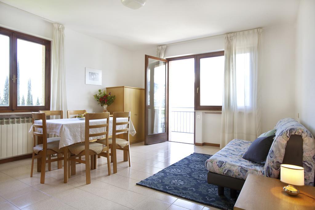 Residence Le Balze Malcesine Room photo
